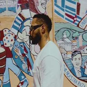 王艳又紧又大又湿又爽小视频
