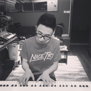 王艳又紧又大又湿又爽小视频
